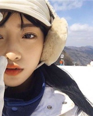 2.《地球人禁猎守则》作者：千峰一鹤